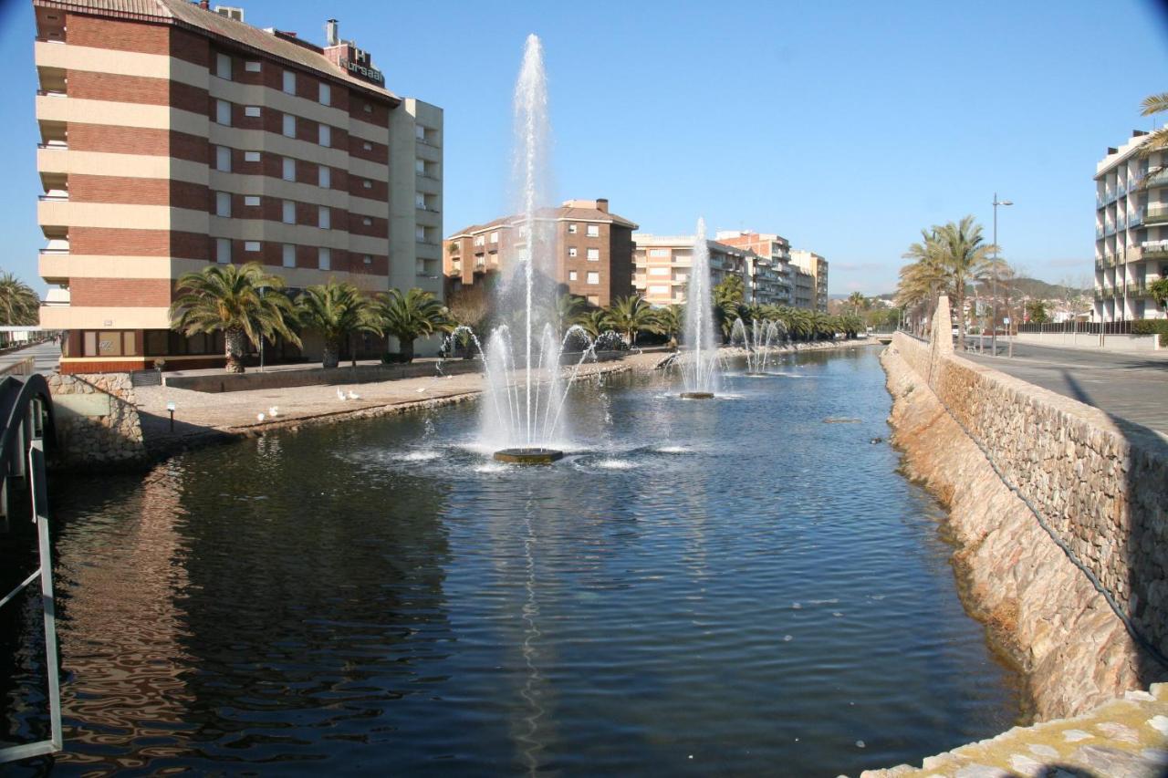 R142 Manila Calafell