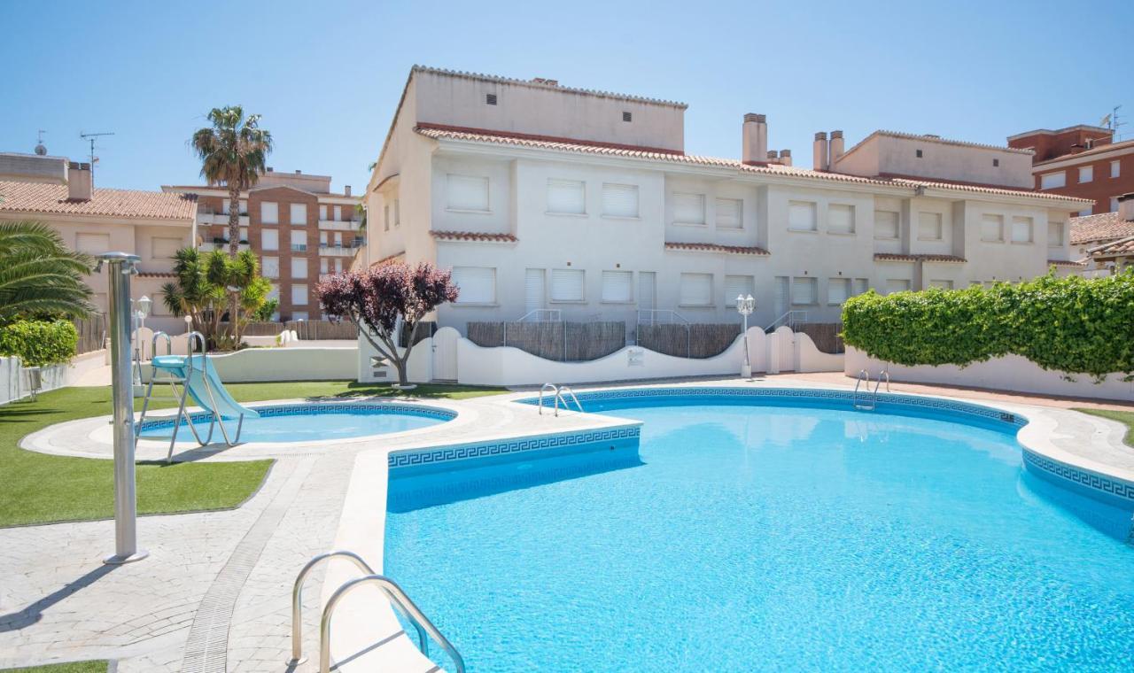 R142 Manila Calafell